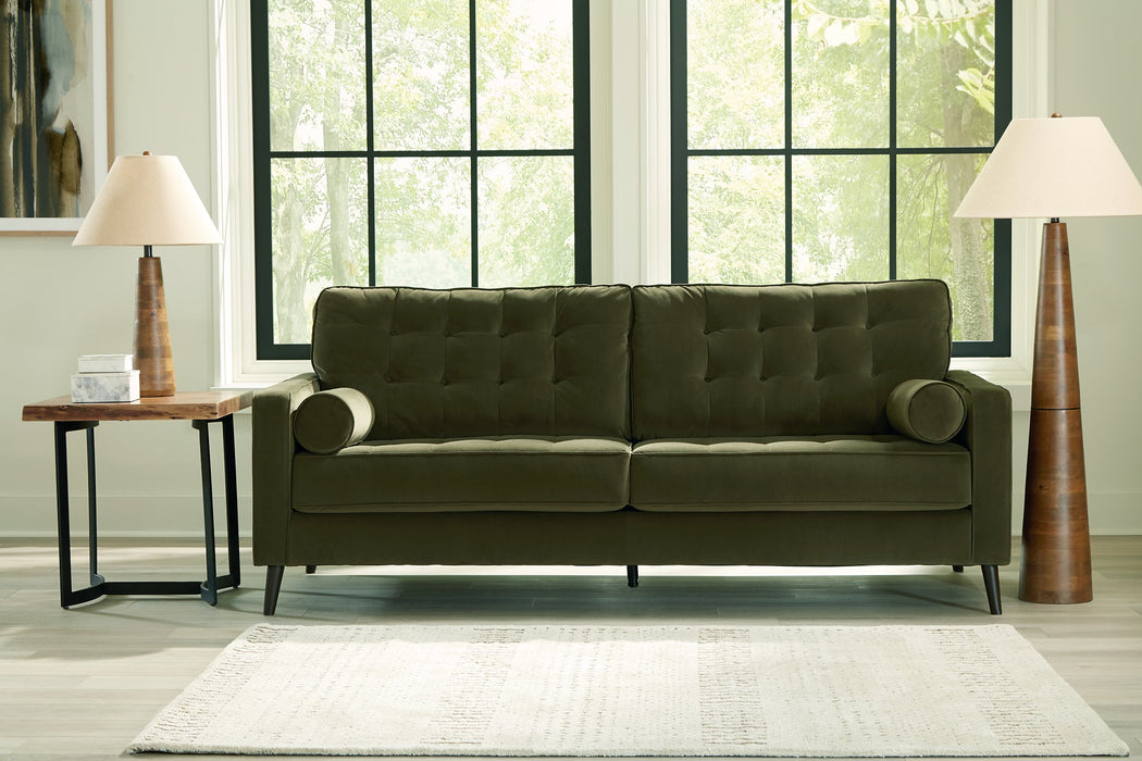 Reveon Lakes Sofa - Woo Town Furniture (Worcester,MA)
