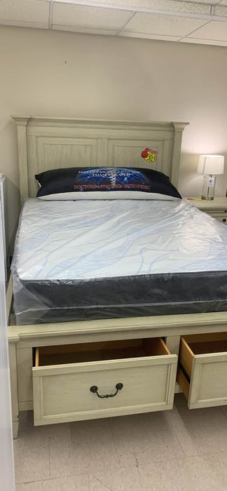 Queen Bedframe with Storage!