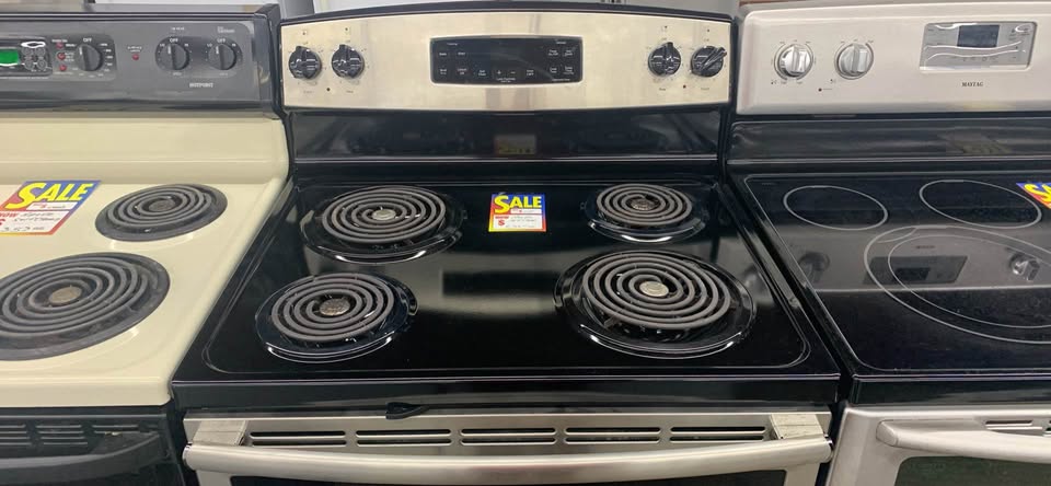 Used GE Stainless steel & black Stove - Woo Town Furniture (Worcester,MA)