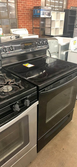 GE black Glass Top Stove