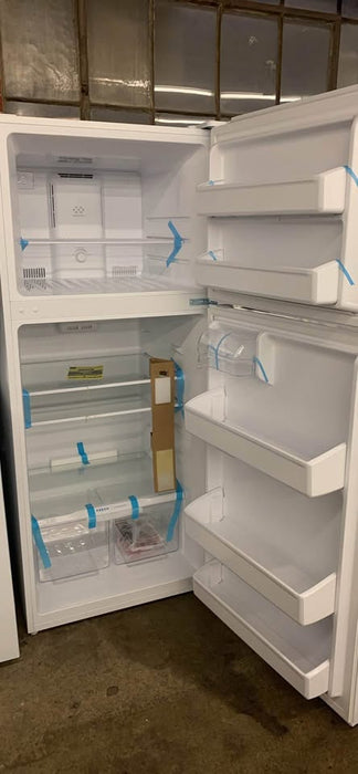 New Frigidaire Refrigerator - Woo Town Furniture (Worcester,MA)