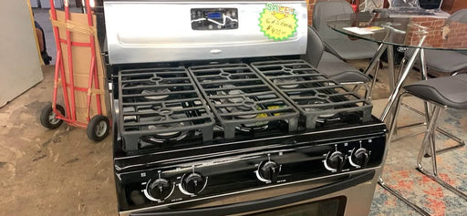 Like New Whirlpool Gas Stove - Woo Town Furniture (Worcester,MA)