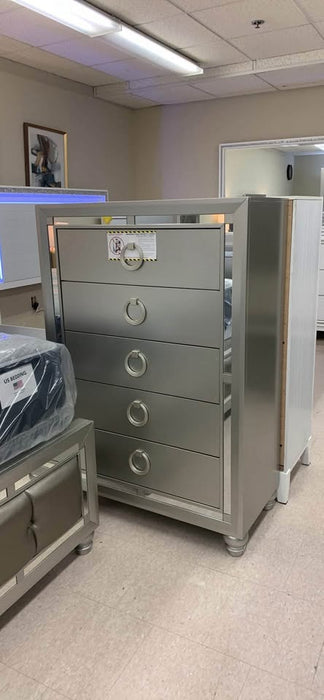 4 pc Riley bedroom set-Full Size - Woo Town Furniture (Worcester,MA)