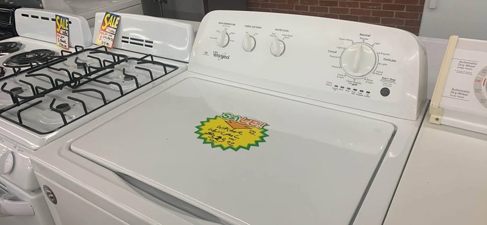 Like New- Whirlpool Washer