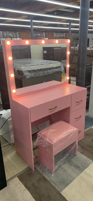 New Pink Vanity - Woo Town Furniture (Worcester,MA)