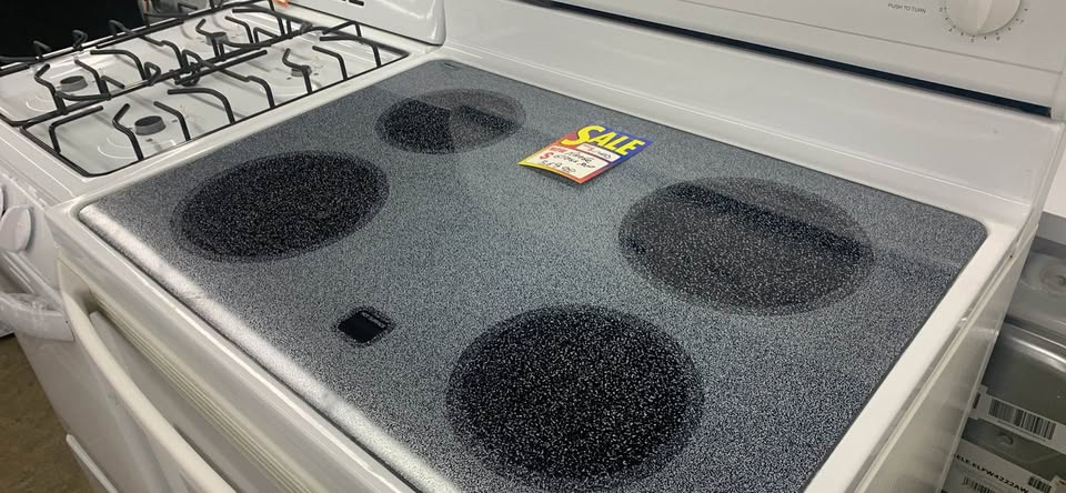 Used Whirlpool Electric Stove - Woo Town Furniture (Worcester,MA)