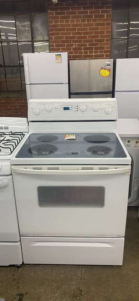 Used Whirlpool Electric Stove - Woo Town Furniture (Worcester,MA)