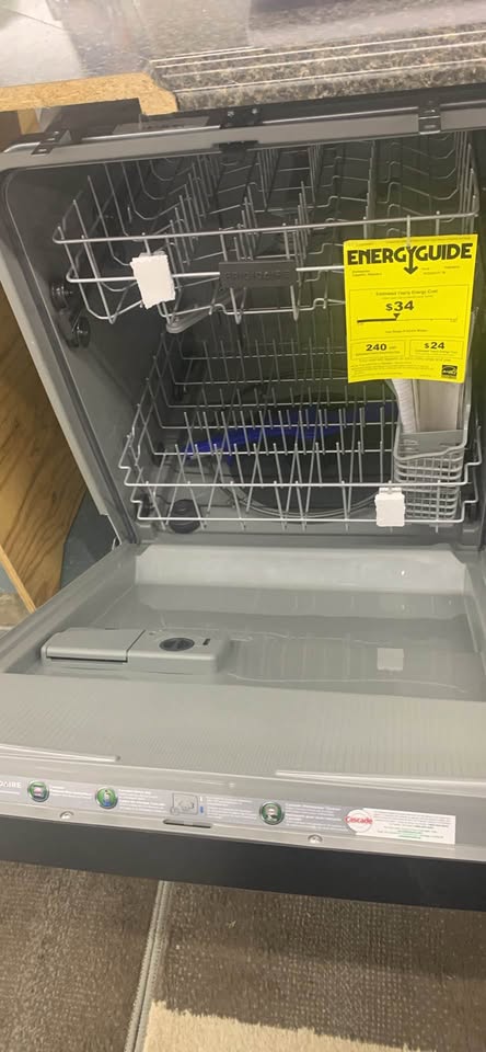 New Frigidaire S&D Dishwasher - Woo Town Furniture (Worcester,MA)