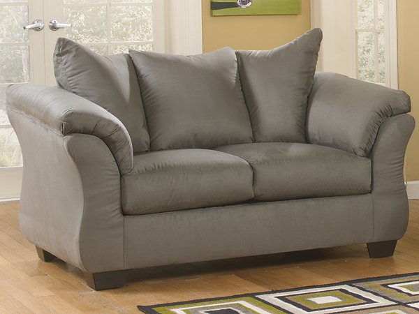 Darcy Loveseat - Woo Town Furniture (Worcester,MA)