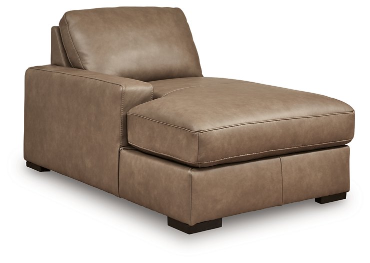Veronella Sectional with Chaise - Woo Town Furniture (Worcester,MA)