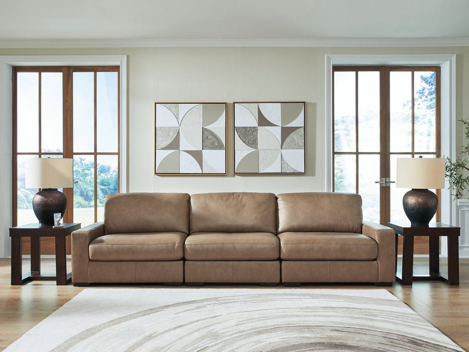 Veronella Sectional Sofa - Woo Town Furniture (Worcester,MA)