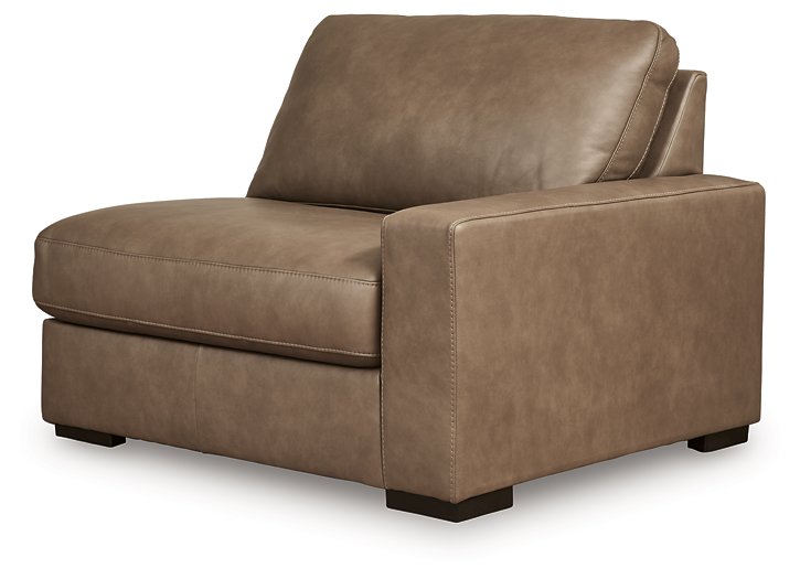 Veronella Sectional - Woo Town Furniture (Worcester,MA)