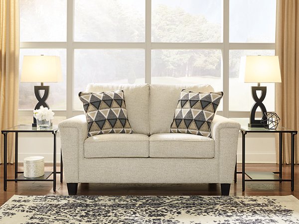 Abinger Loveseat - Woo Town Furniture (Worcester,MA)