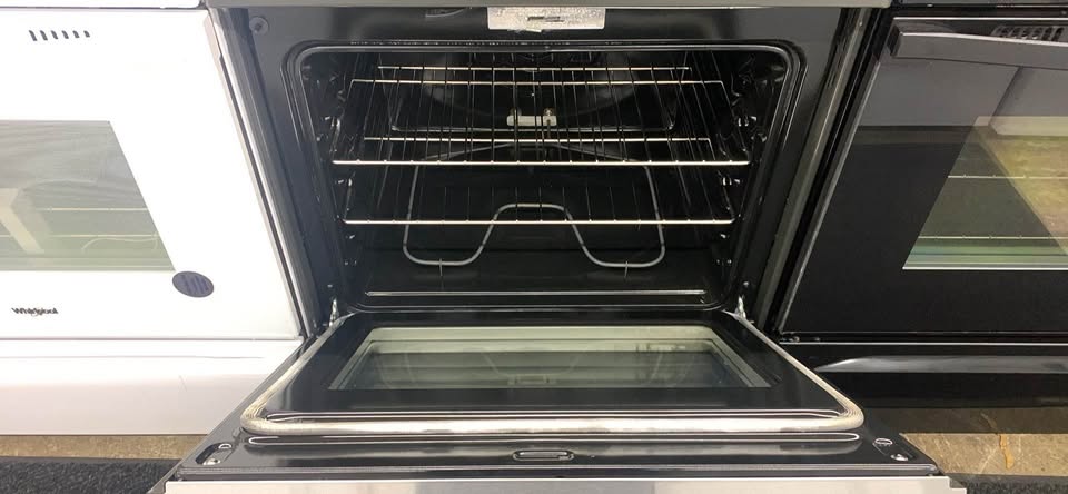 GE electric range - glass top