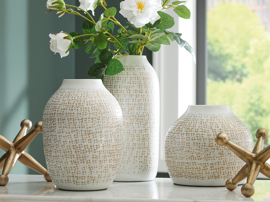 Vinburn Accessory Set (Set of 5) - Woo Town Furniture (Worcester,MA)