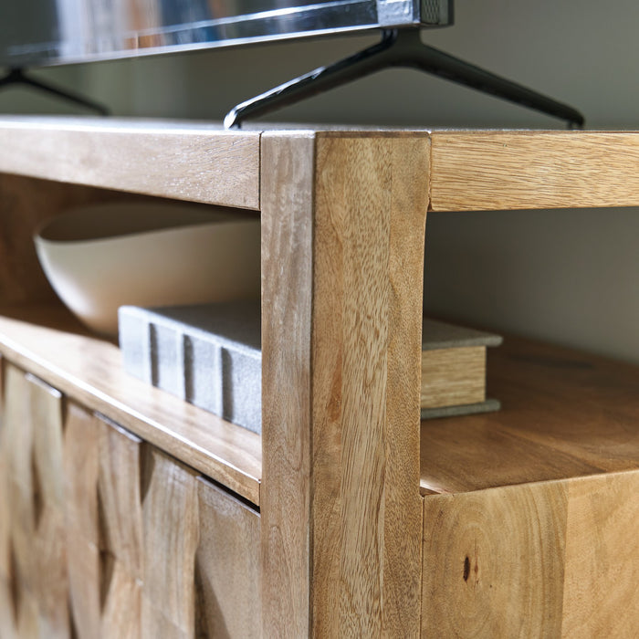 Hudwick Accent Cabinet - Woo Town Furniture (Worcester,MA)