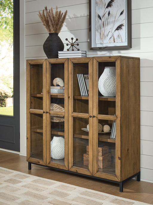 Wrenridge Accent Cabinet - Woo Town Furniture (Worcester,MA)