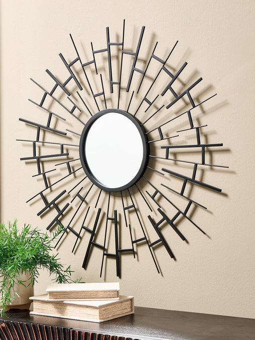 Garrenworth Accent Mirror - Woo Town Furniture (Worcester,MA)