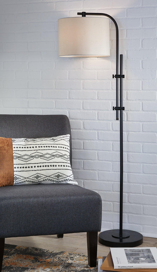Baronvale Floor Lamp - Woo Town Furniture (Worcester,MA)