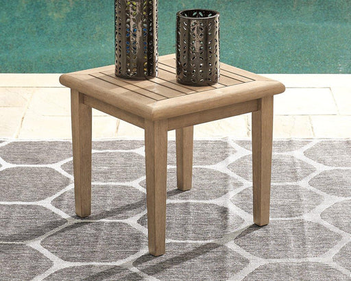 Gerianne End Table - Woo Town Furniture (Worcester,MA)