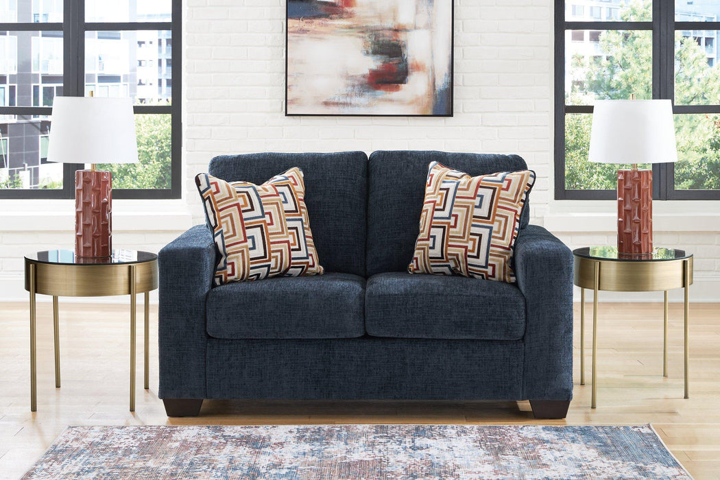 Aviemore Loveseat - Woo Town Furniture (Worcester,MA)