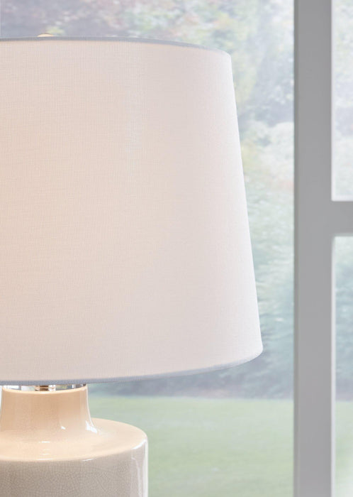 Cylener Table Lamp - Woo Town Furniture (Worcester,MA)