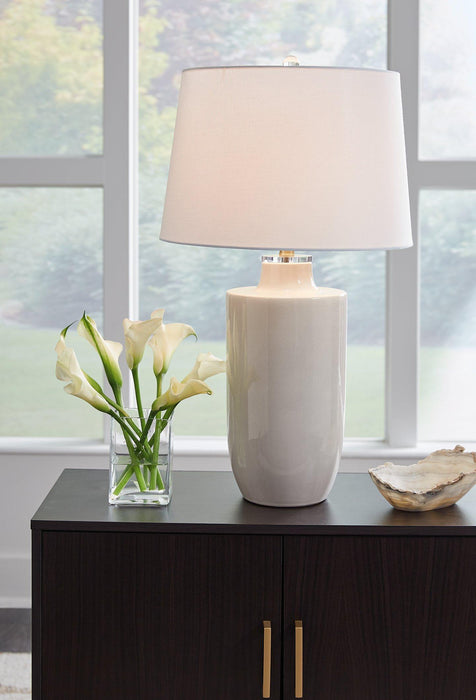 Cylener Table Lamp - Woo Town Furniture (Worcester,MA)