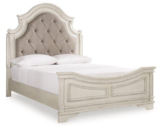 Realyn Upholstered Bed - Woo Town Furniture (Worcester,MA)