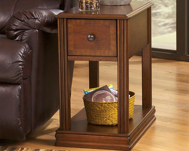 Breegin Chairside End Table - Woo Town Furniture (Worcester,MA)