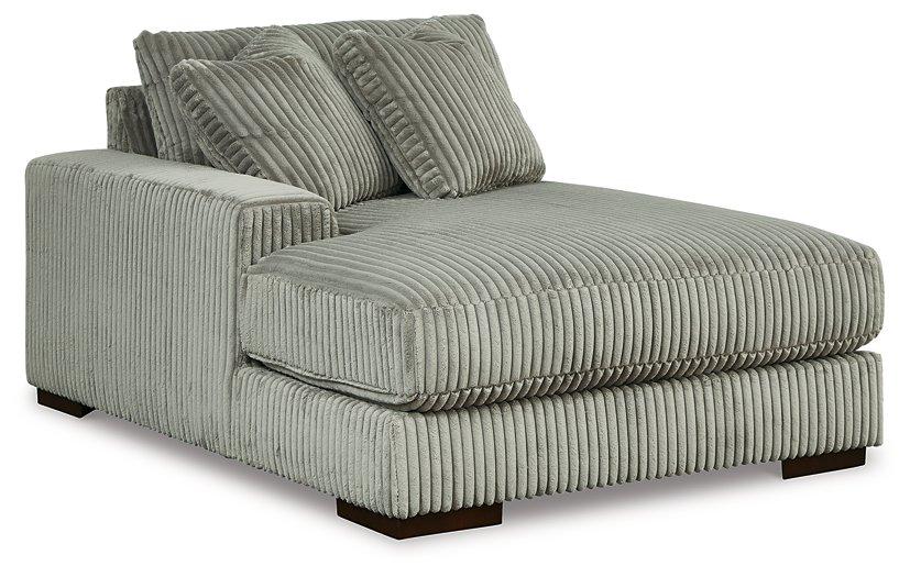 Lindyn Sectional with Double Chaise - Woo Town Furniture (Worcester,MA)