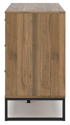 Deanlow Bedroom Package - Woo Town Furniture (Worcester,MA)