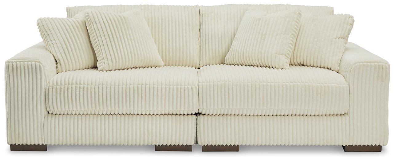 Lindyn Sectional Sofa - Woo Town Furniture (Worcester,MA)