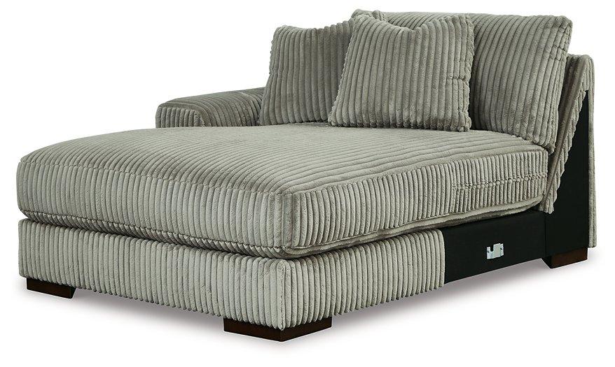 Lindyn Sectional with Double Chaise - Woo Town Furniture (Worcester,MA)