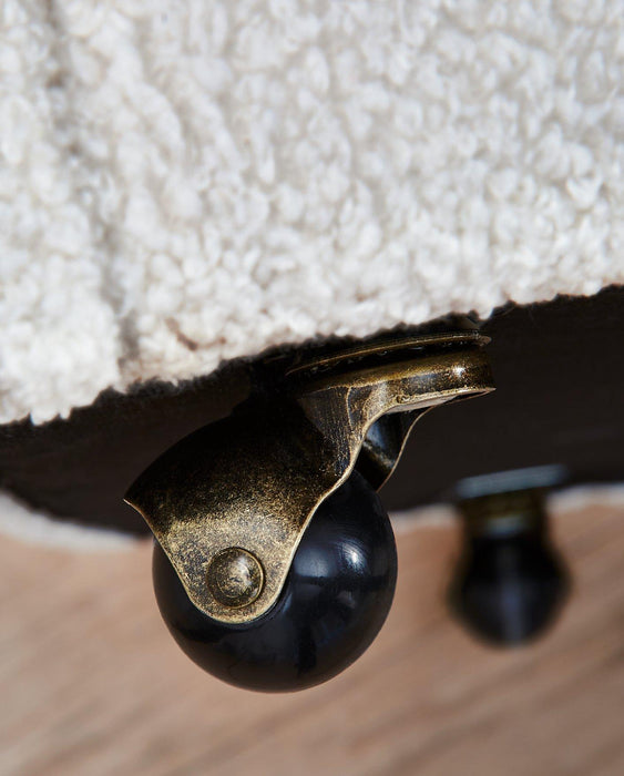 Rowanbeck Dining Package - Woo Town Furniture (Worcester,MA)