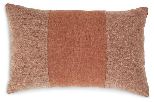 Dovinton Pillow (Set of 4) - Woo Town Furniture (Worcester,MA)