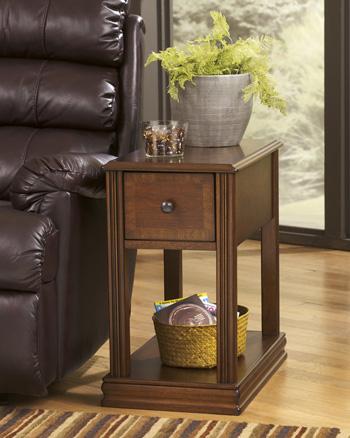 Breegin Chairside End Table - Woo Town Furniture (Worcester,MA)