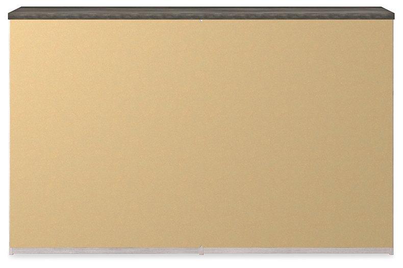 Gerridan Dresser and Mirror - Woo Town Furniture (Worcester,MA)