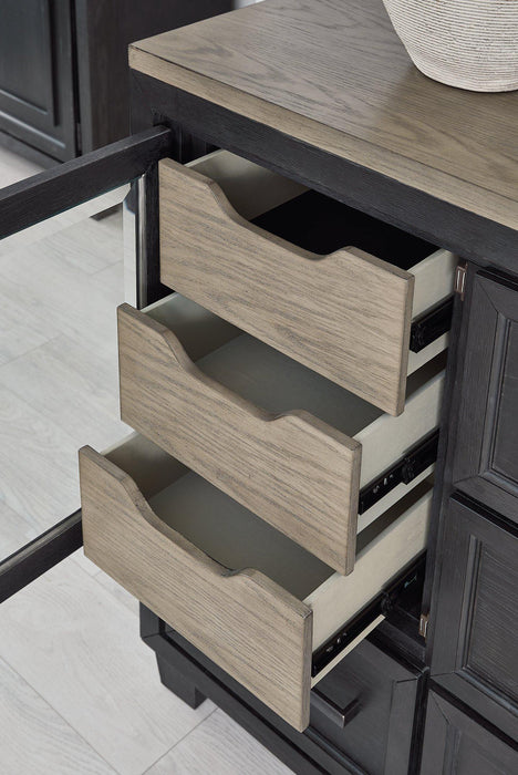 Foyland Dresser and Mirror - Woo Town Furniture (Worcester,MA)