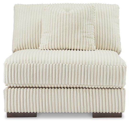 Lindyn Sectional with Double Chaise - Woo Town Furniture (Worcester,MA)