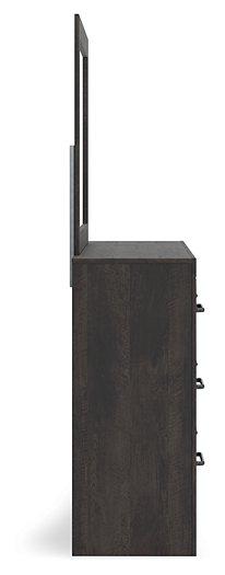 Hollivern Dresser and Mirror - Woo Town Furniture (Worcester,MA)