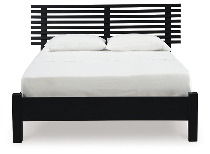 Danziar Slat Bed - Woo Town Furniture (Worcester,MA)