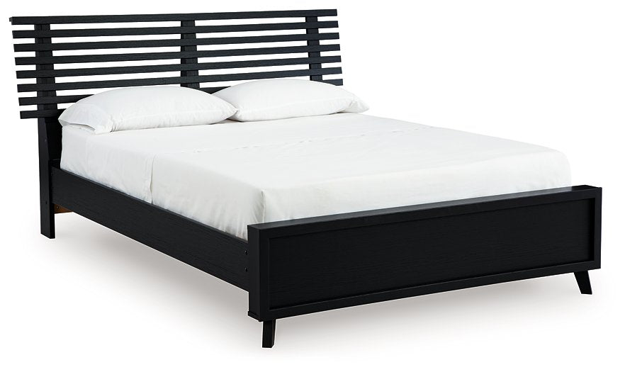 Danziar Slat Bed - Woo Town Furniture (Worcester,MA)