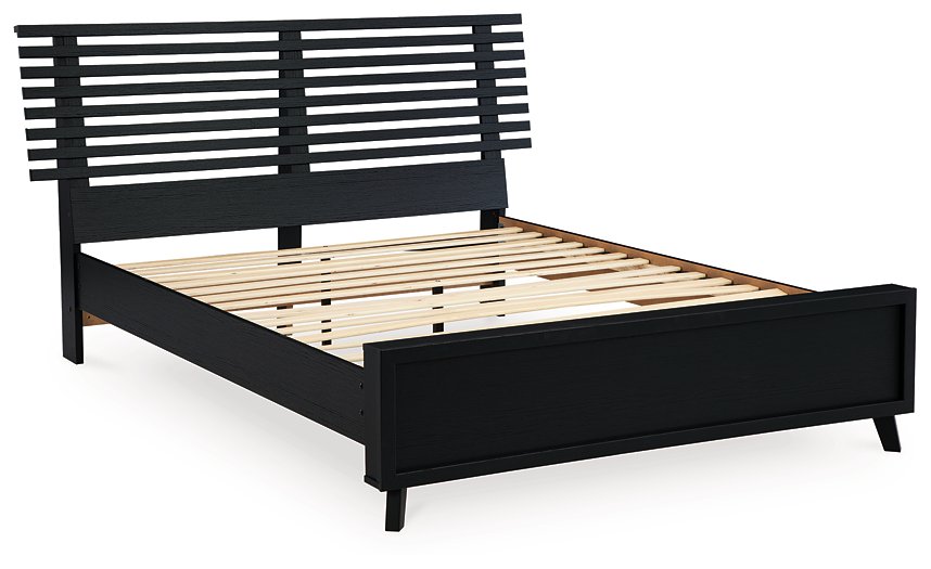 Danziar Slat Bed - Woo Town Furniture (Worcester,MA)