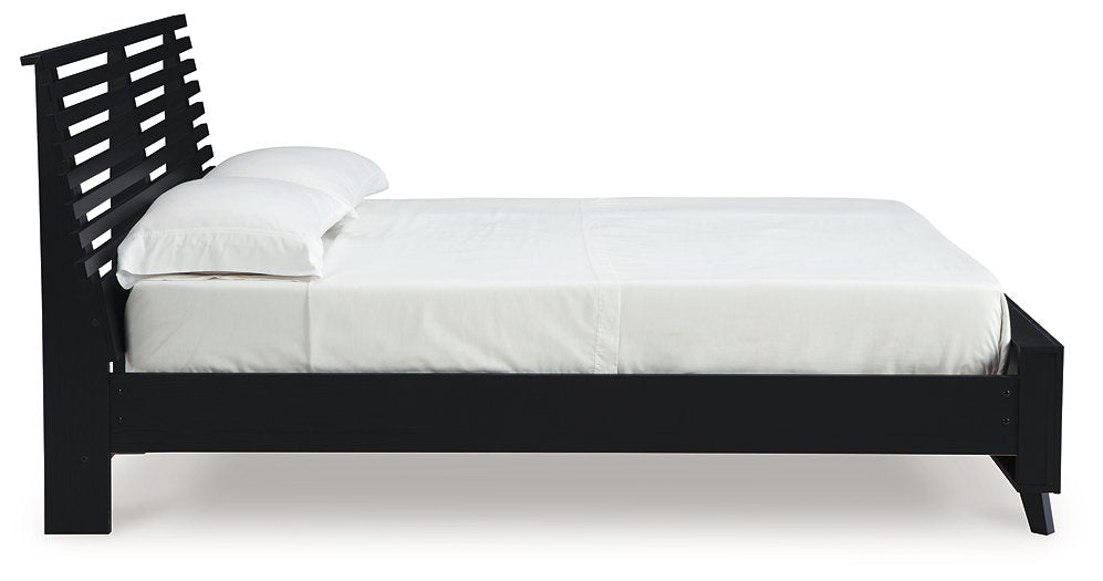 Danziar Slat Bed - Woo Town Furniture (Worcester,MA)