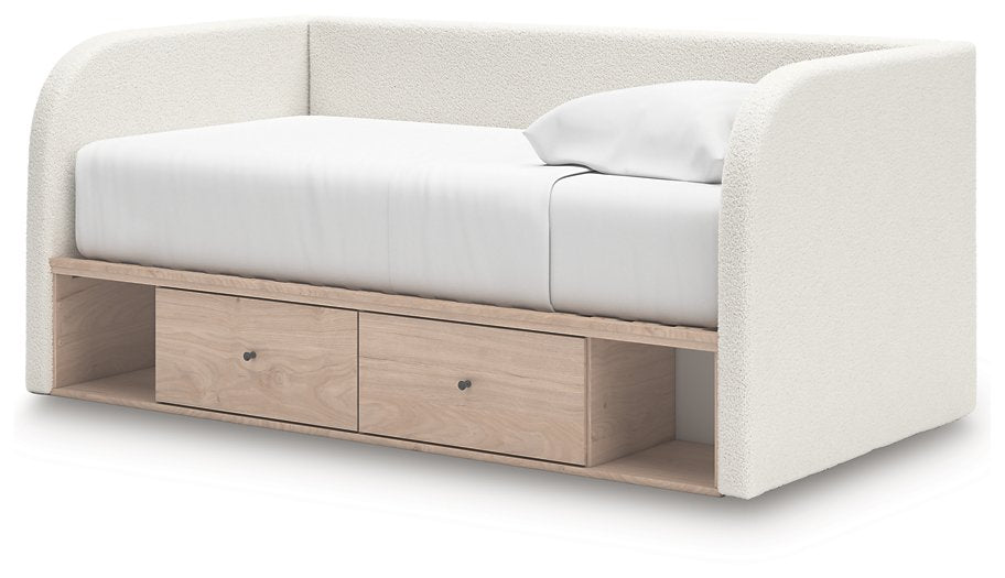 Arloster Upholstered Bed - Woo Town Furniture (Worcester,MA)