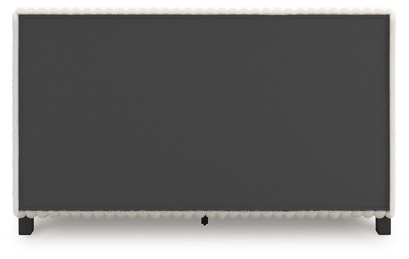 Zuraleus Bed - Woo Town Furniture (Worcester,MA)