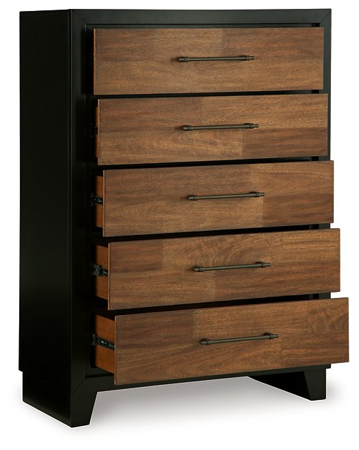 Kraeburn Chest of Drawers - Woo Town Furniture (Worcester,MA)