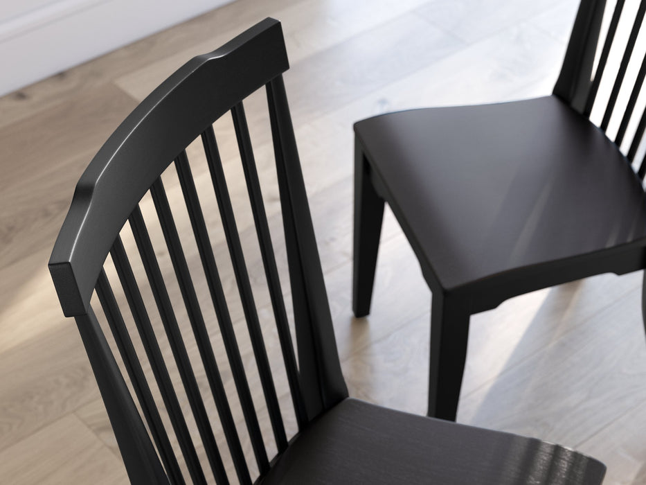 Brenkerton Dining Chair - Woo Town Furniture (Worcester,MA)