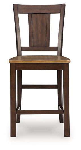 Rylandeen Counter Height Barstool - Woo Town Furniture (Worcester,MA)
