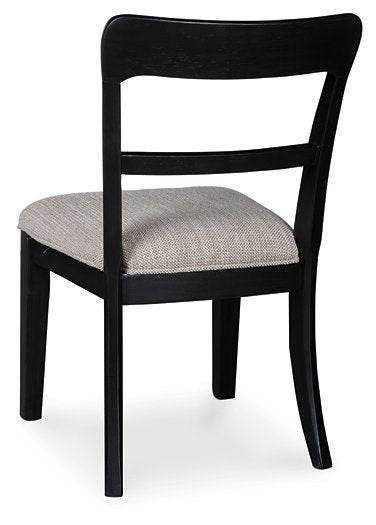 Greddinton Dining Chair - Woo Town Furniture (Worcester,MA)
